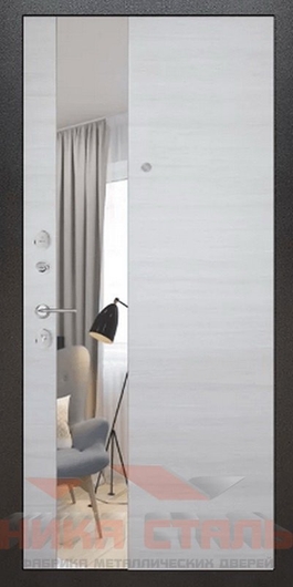 Входная дверь с зеркалом