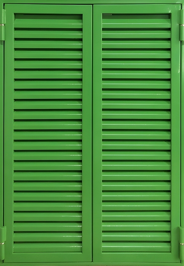 Двустворчатые ставни-жалюзи на окно Двустворчатые ставни-жалюзи на окно